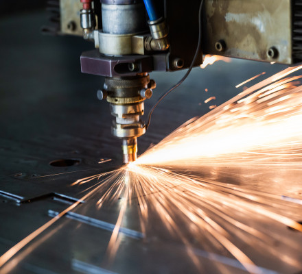 Découpe de tôle sur mesure | Bout2tole.fr